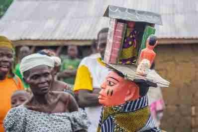 C:\Users\ataan\Pictures\AFRICA fotos Yoruba\AFRICA Holi Jie Benin\16 d12-44_398.jpg