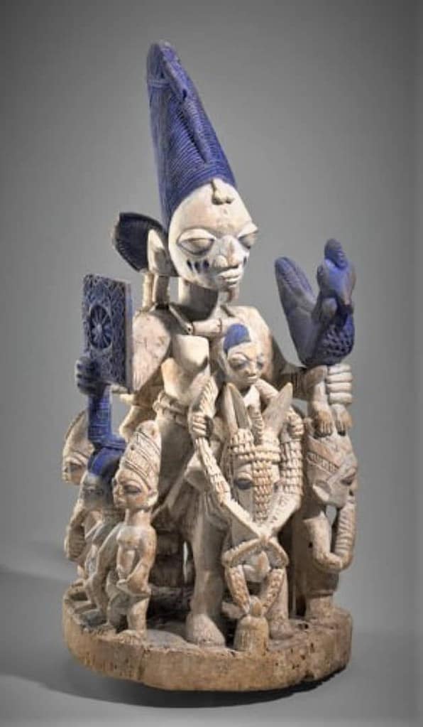 Santuario atribuido a Bamgboye con figura ecuestre. Yoruba, Odo-Owa, Nigeria. Madera, pigmento. Inicios siglo XX. Donación de Charles B. Benenson en 1933 a la Galería de Arte de la Universidad de Yale. Nº rg: 2006.51.86.