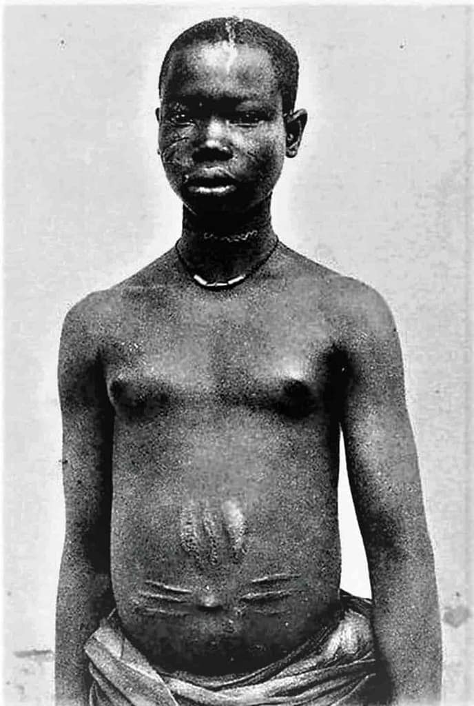 Escarificación en Benin